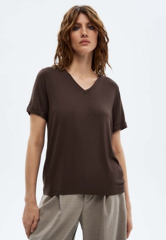 Женская футболка, цвет шоколадный