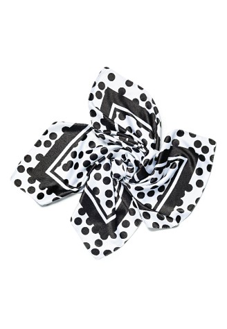 Платок в горошек, чёрно-белый
