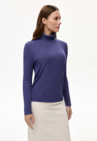 Водолазка из рельефного трикотажа, цвет дымчато-фиолетовый