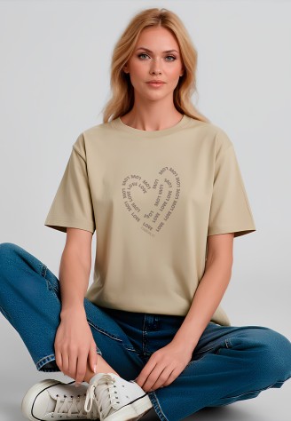 Футболка оверсайз с принтом «Love», цвет бежевый