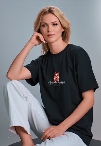 Футболка оверсайз с принтом «Красота внутри», цвет черный