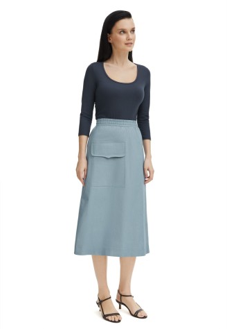 Юбка с накладным карманом, цвет дымчато-голубой