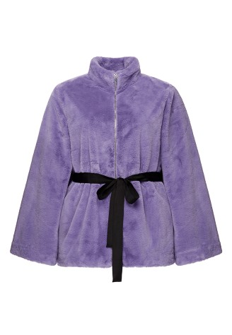 Полушубок из экомеха с поясом, цвет лиловый
