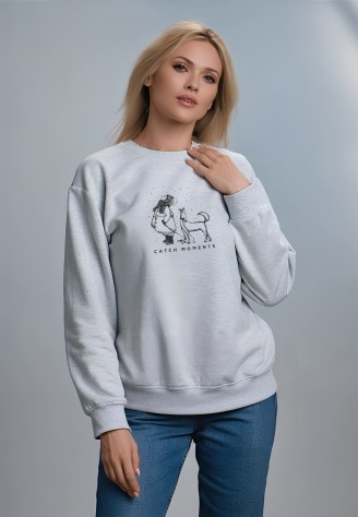 Женский свитшот с принтом Catch Moments, цвет светло-серый меланж