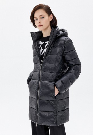 Пуховик стёганый, цвет чёрный