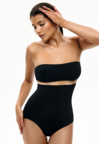 Трусы-слипы с завышенной талией корректирующие чёрные