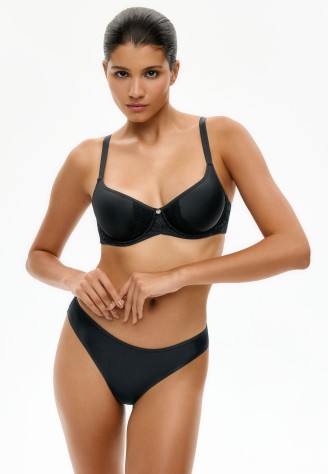 Бесшовные трусы танга, цвет черный