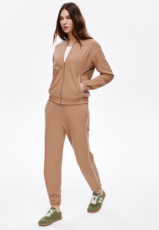 Брюки джогеры из пике, цвет бежевый