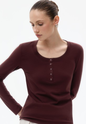 Лонгслив женский с планкой, цвет вишнево-шоколадный