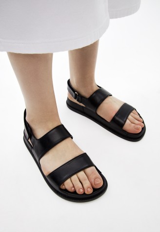 Босоножки Lira, цвет черный