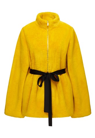 Полушубок из экомеха с поясом, цвет желтый