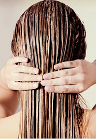Шампунь-бальзам 2 в 1 для всех типов волос «Укрепление и блеск» Botanica, 400 мл
