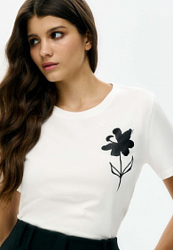 Женская футболка «Цветы», принт «Гербера»