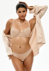 Бесшовные трусы танга, цвет бежевый