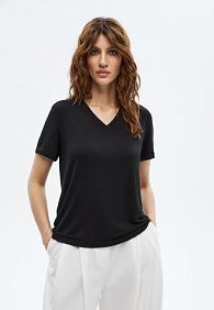 Женская футболка, цвет черный