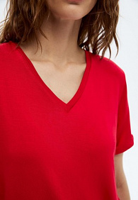 Женская футболка, цвет красный