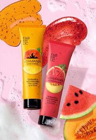 Пенящийся витаминный гель-скраб для тела «Манго и папайя» Vitamania