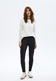 Джегинсы, цвет черный