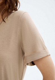 Женская футболка, цвет бежевый