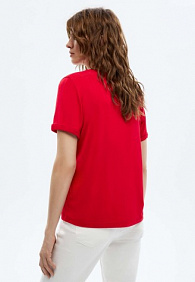 Женская футболка, цвет красный