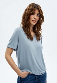 Женская футболка, цвет голубой