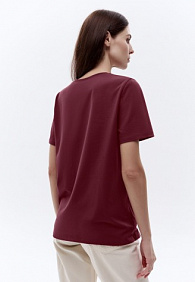 Женская футболка прямого силуэта, цвет винный
