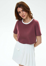 Женская футболка, цвет бордовый