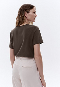 Женская футболка прямого силуэта, цвет шоколадный