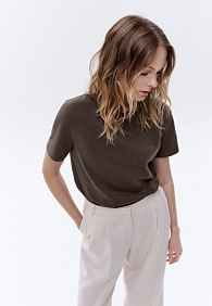 Женская футболка прямого силуэта, цвет шоколадный