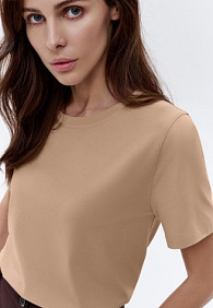 Женская футболка прямого силуэта, цвет песочный