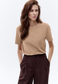 Женская футболка прямого силуэта, цвет песочный