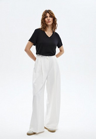 Женская футболка, цвет черный