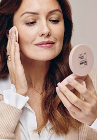 Тональная сыворотка-кушон It’s Collagen