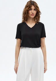 Женская футболка, цвет черный