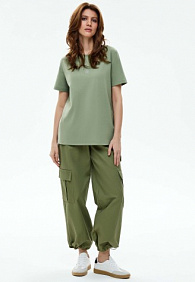 Женская футболка с декором, цвет фисташковый