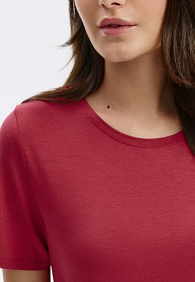 Футболка, цвет гранатовый