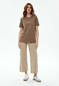 Женская футболка с декором, цвет мокко