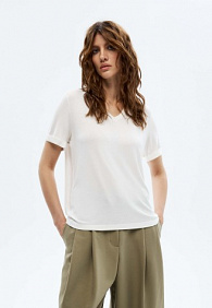 Женская футболка, цвет молочный