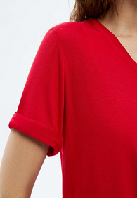 Женская футболка, цвет красный